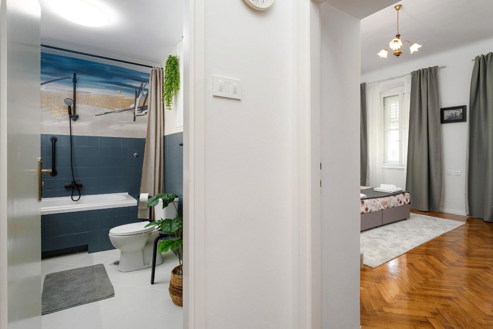 Romeo And Juliet Apartment With Balcony And Sea View Poreč Exteriér fotografie