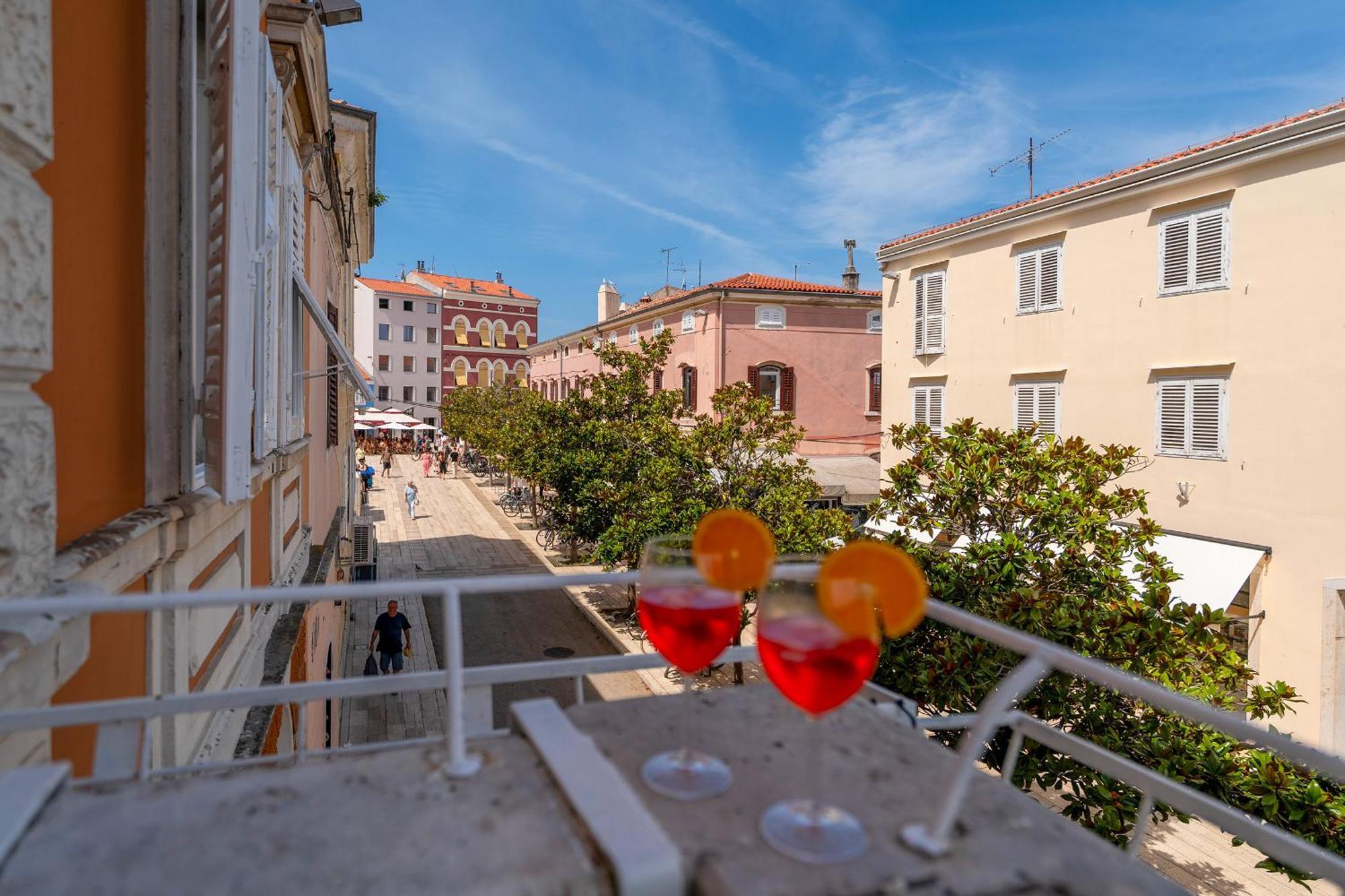 Romeo And Juliet Apartment With Balcony And Sea View Poreč Exteriér fotografie