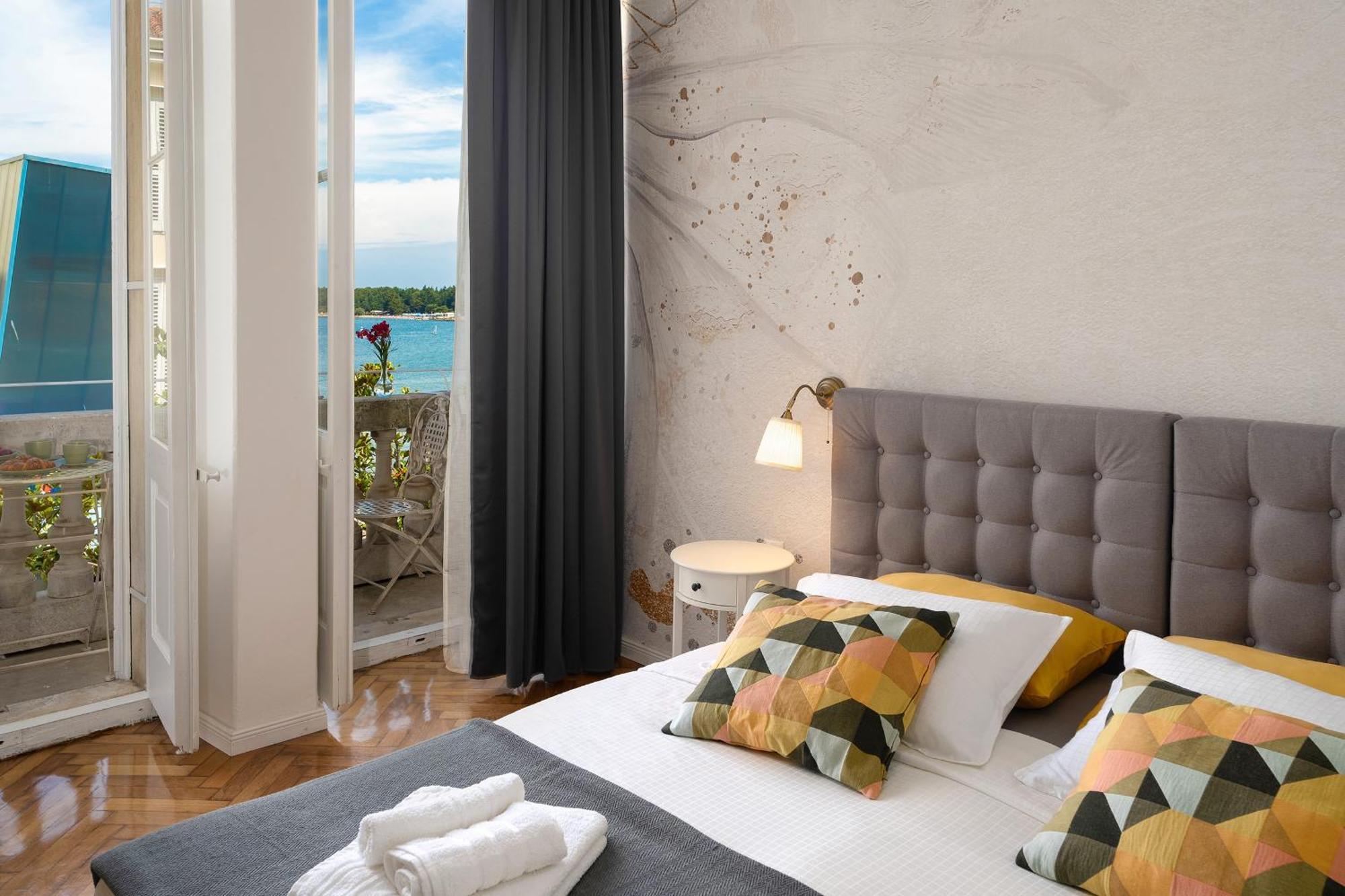 Romeo And Juliet Apartment With Balcony And Sea View Poreč Exteriér fotografie